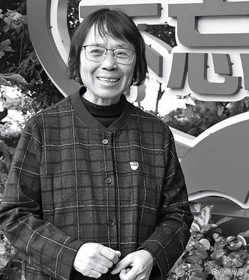澳门大学研究生申请官网和张桂梅小喇叭又响了与张桂梅唱